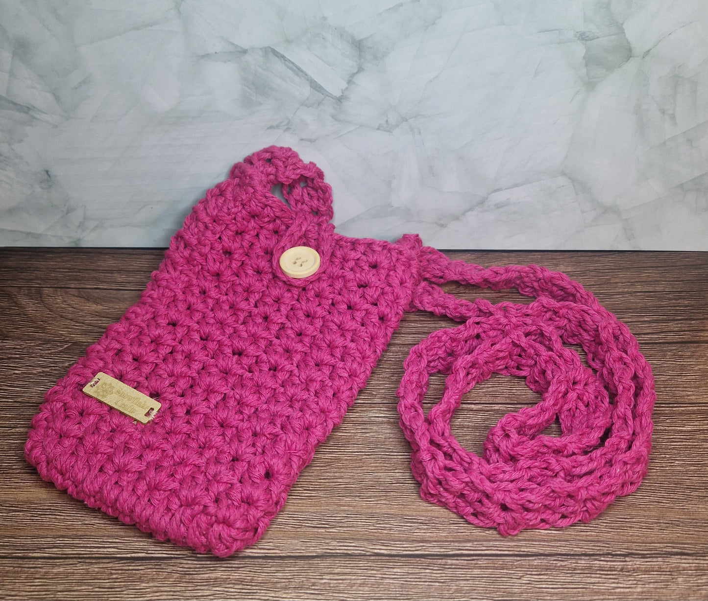 Crossbody phone bag