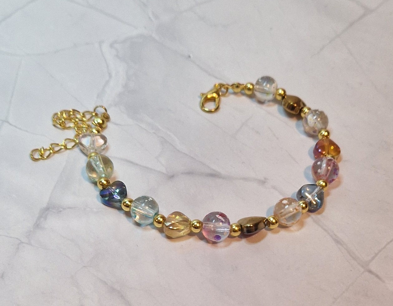 Glass hearts bracelet