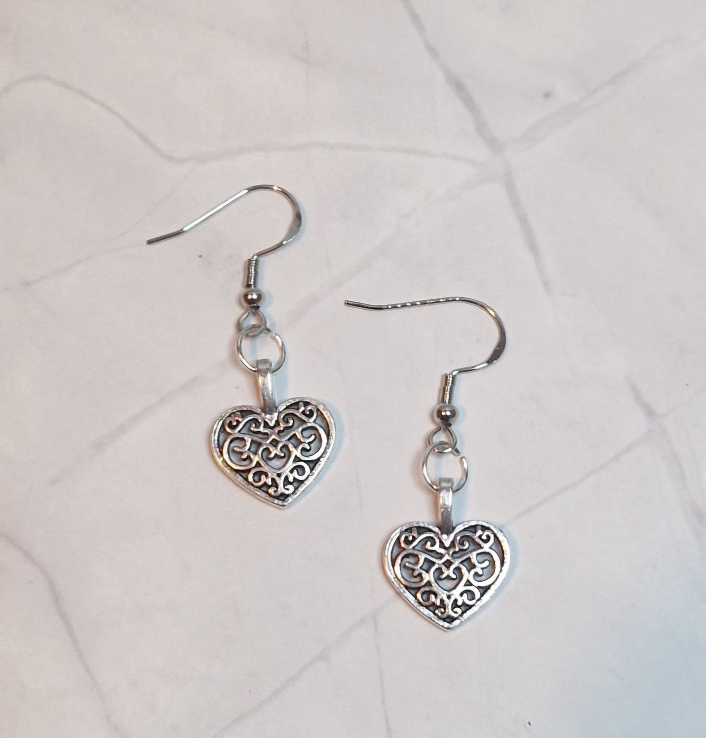 Filigree heart earrings