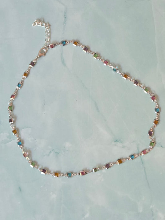 Multicoloured glass chain necklace