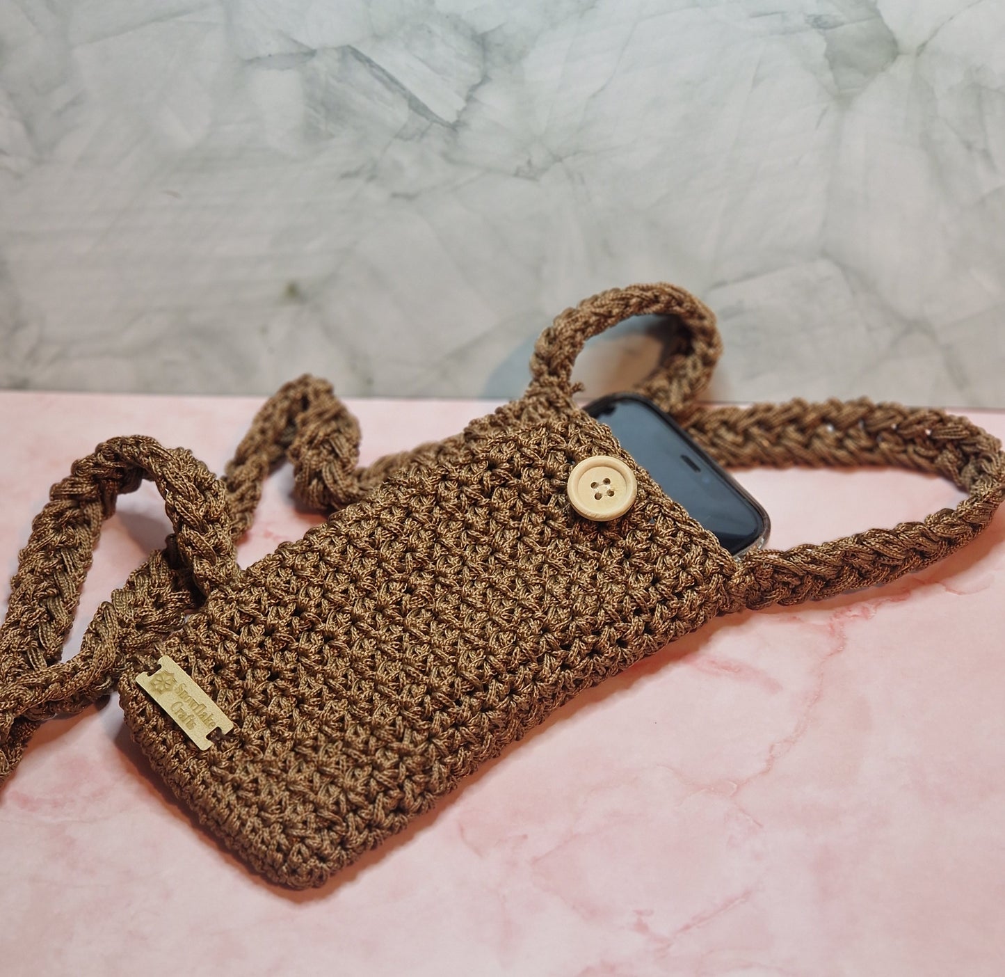 Crossbody phone bag